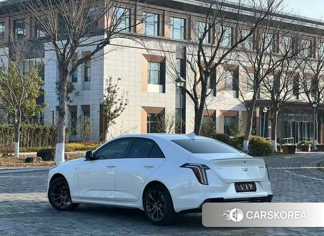 Cadillac CT4 2024 Белый из Китая, фото 2