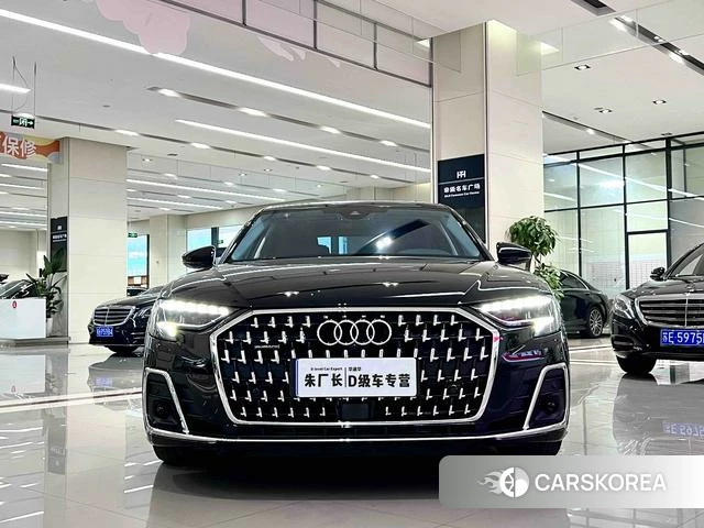 Audi A8 2024 Черный из Китая, фото 2