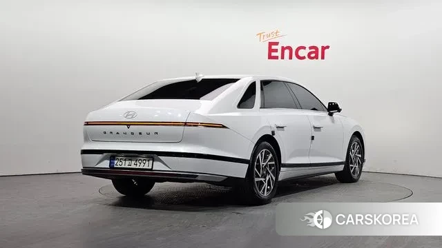 Hyundai Grandeur (GN7) id 3431484 из Кореи 12