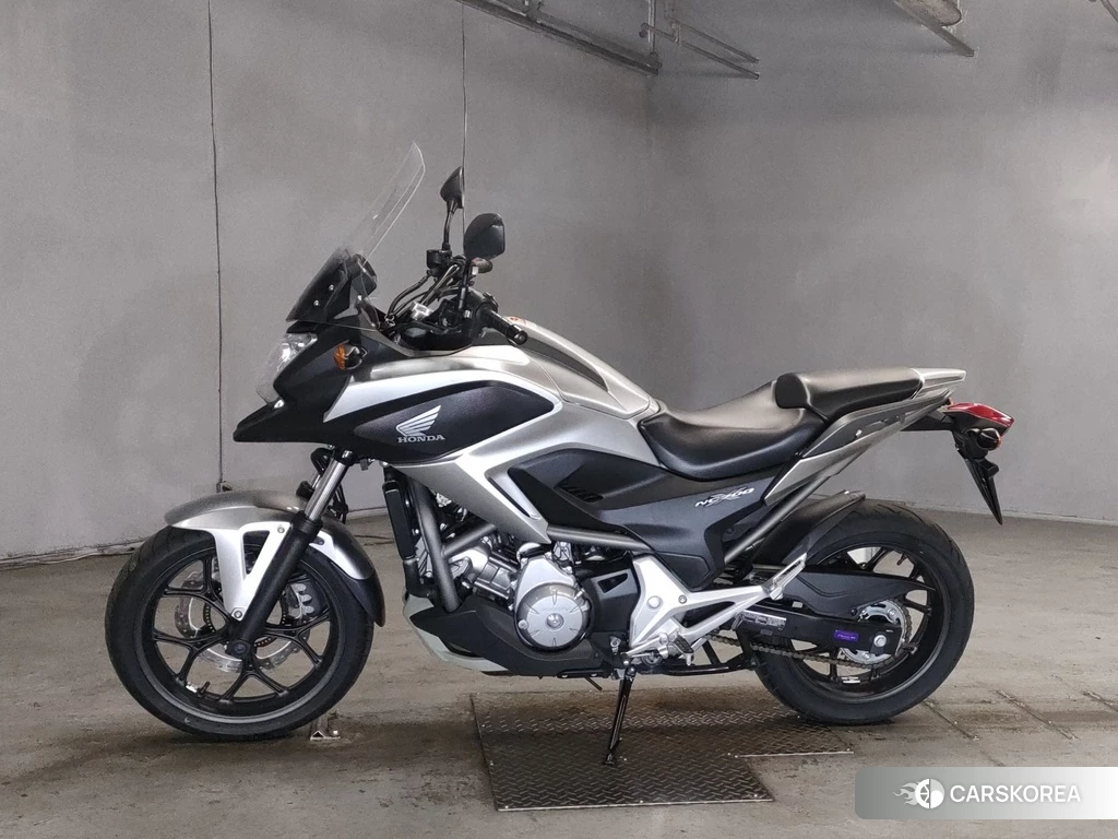 Проданный Honda NC700X DCT 2013 из Японии, фото 2