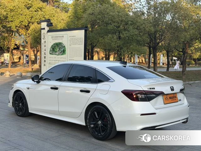 Honda Civic id 3857235 из Китая 7