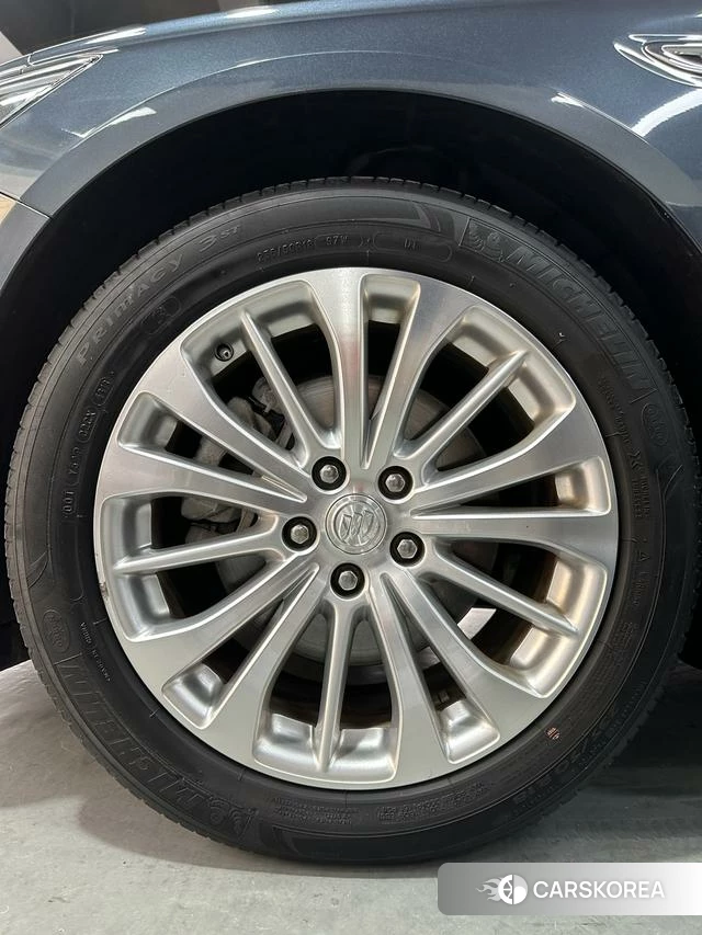 Buick Lacrosse 2019 Темно-серый из Китая, фото 6