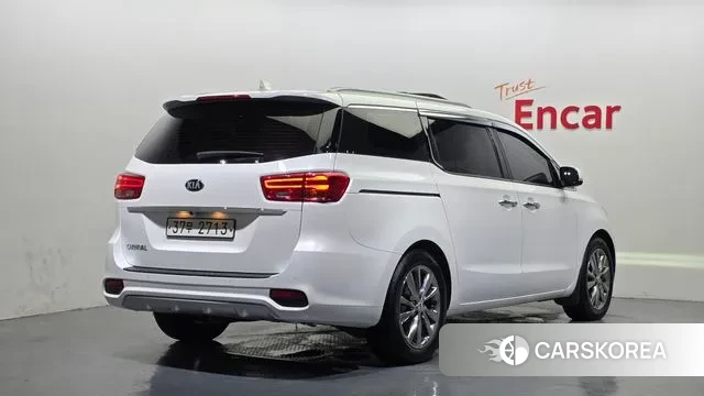 Kia The New Carnival id 3573887 из Кореи 12