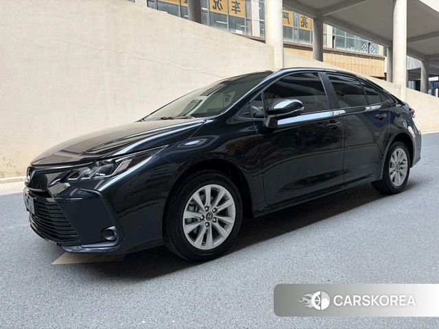 Toyota Corolla 2024 Черный из Китая, фото 4