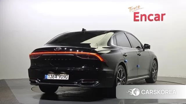 Hyundai The New Grandeur IG id 3023787 из Кореи 12