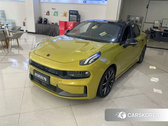 Lynk 03 2021 Желтый из Китая, фото 3