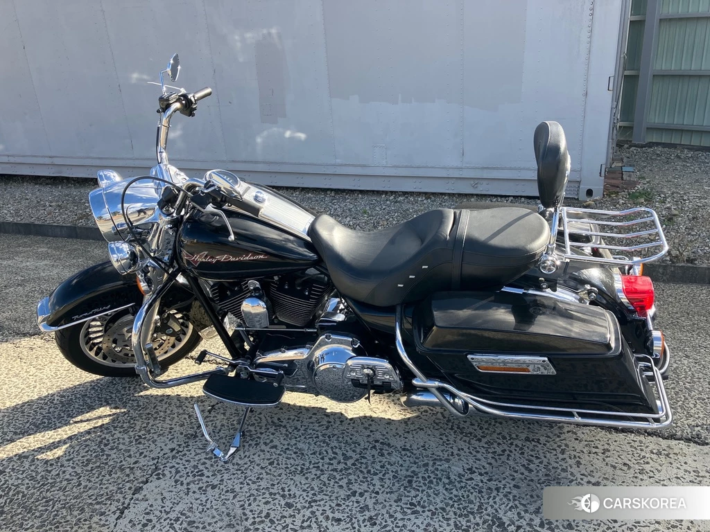 Проданный Harley-Davidson Road King FLHR1740 2010 из Японии, фото 2