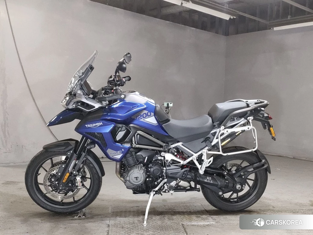 Проданный Triumph TIGER 1200GT PRO 2023 из Японии, фото 2
