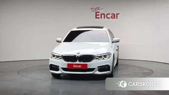 BMW 5 Series (G30) id 3608448 из Кореи 12