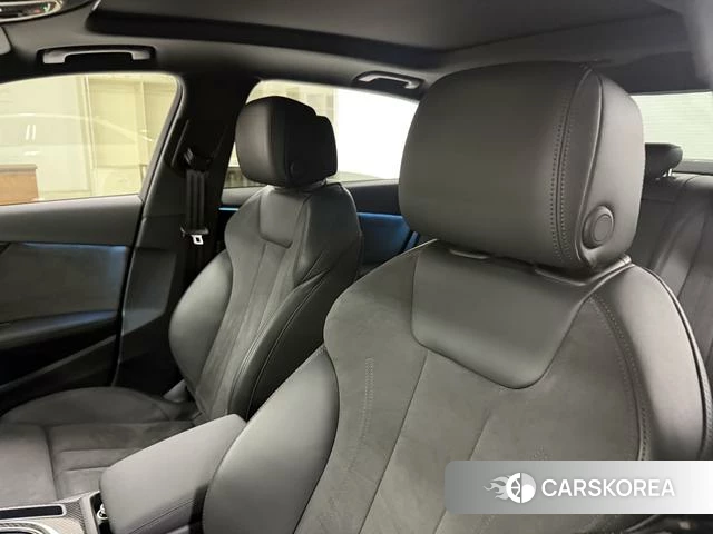 Audi A4L id 4214105 из Китая 11