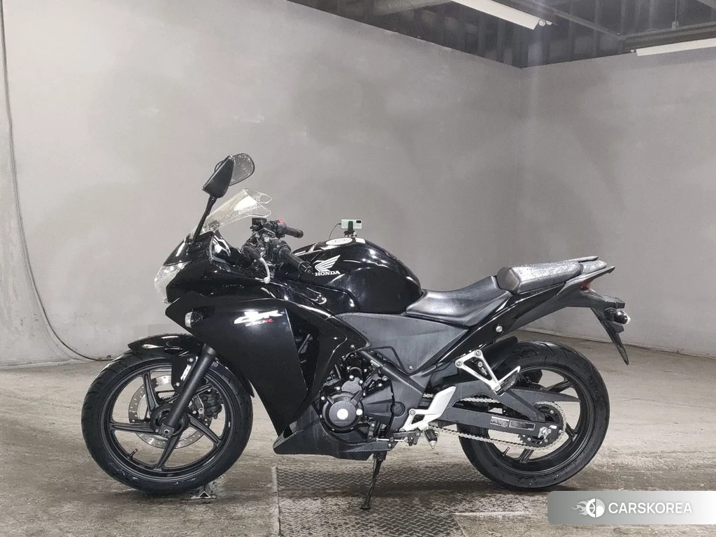 Проданный Honda CBR250R 2013 из Японии