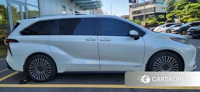 Toyota Sienna 4th Generation 2021 Белый из Кореи, фото 2