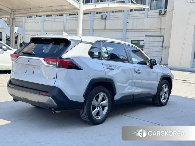 Toyota RAV4 Rongfang 2021 Серебристо-серый из Китая, фото 2