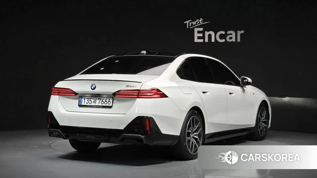 BMW 5 Series (G60) id 4578669 из Кореи 12