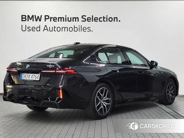 BMW 5 Series (G60) id 3792726 из Кореи 11