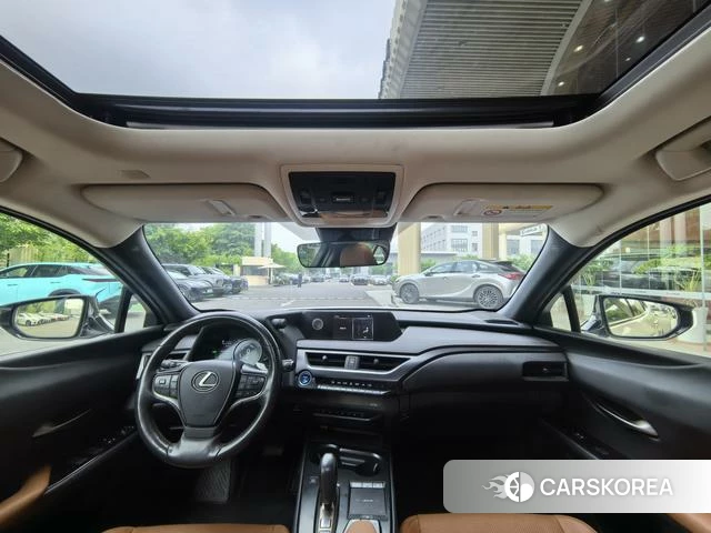 Lexus UX EV id 4297724 из Китая 9
