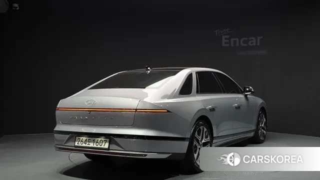 Hyundai Grandeur Hybrid (GN7) id 3348011 из Кореи 12