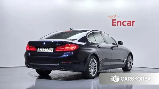 BMW 5 Series (G30) id 3741974 из Кореи 12