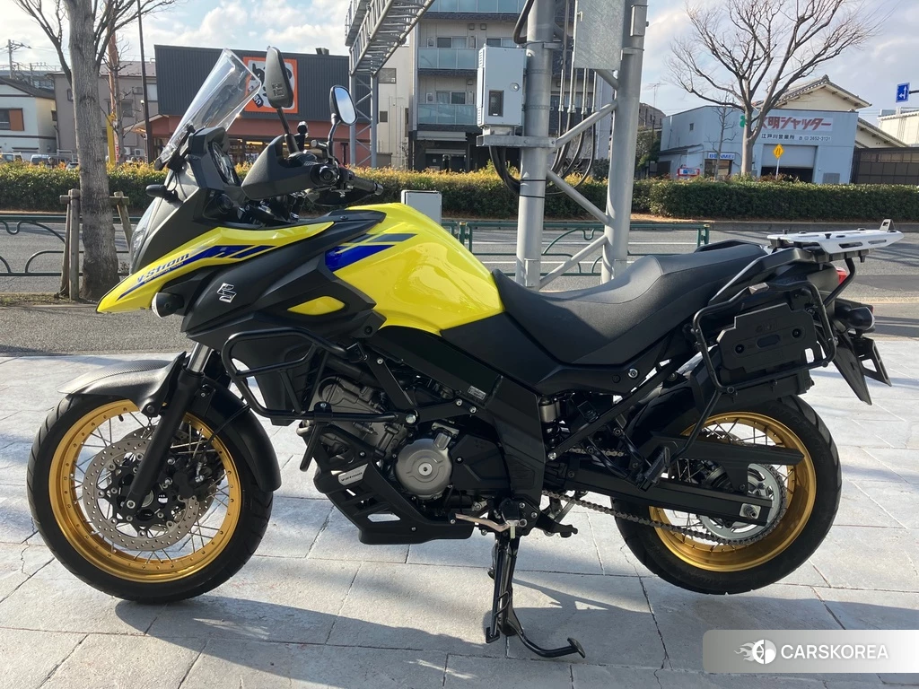 Проданный Suzuki V-STROM 650 DL650 ABS 2022 из Японии