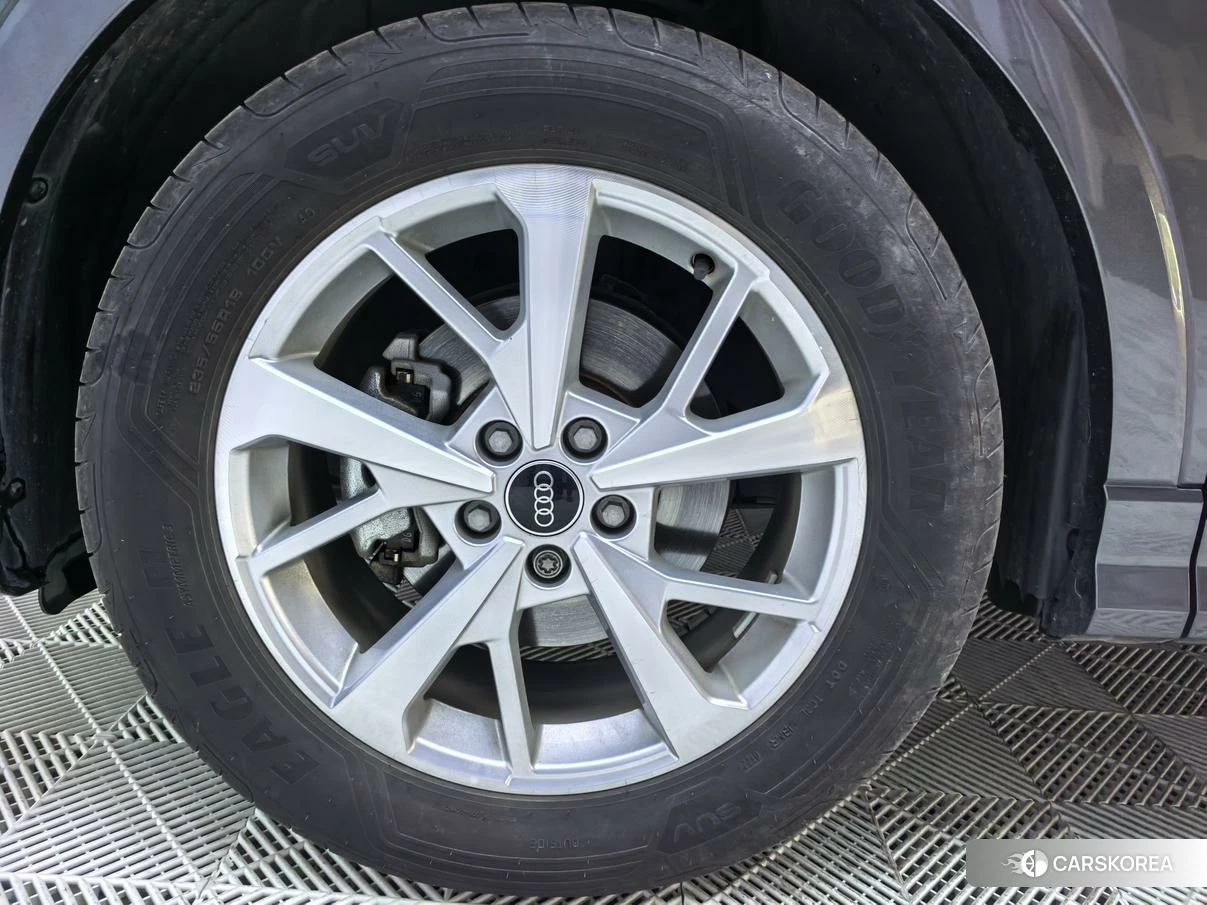 Audi Q3 Sportback id 4486266 из Китая 10