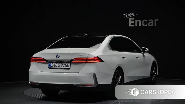 BMW 5 Series (G60) id 4407890 из Кореи 12