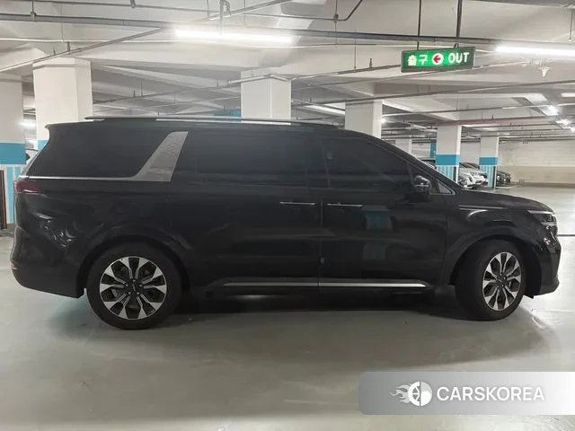 Kia Carnival 4th generation 2021 Черный из Кореи, фото 2