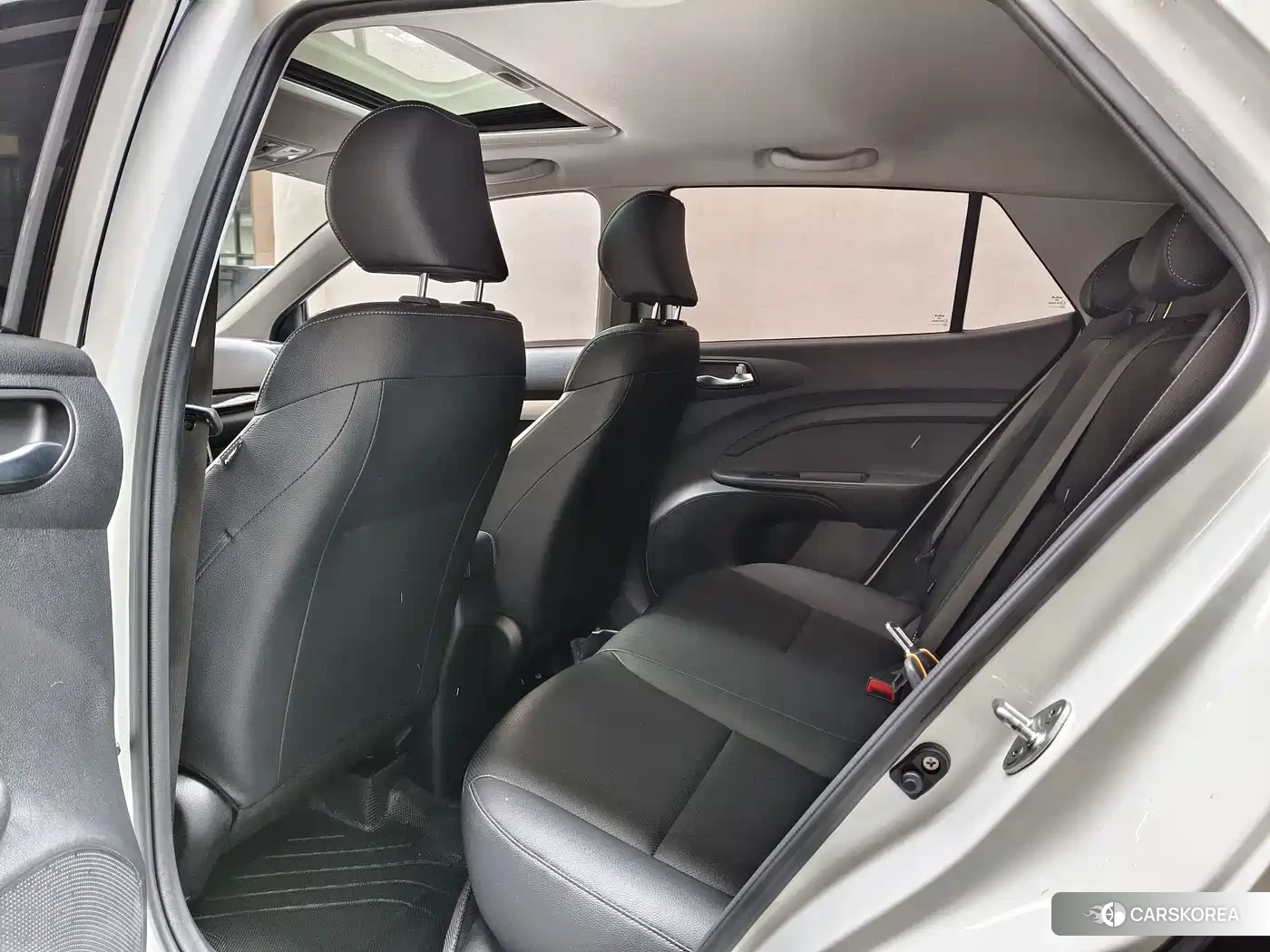 Kia KX1 2024 Белый из Китая, фото 4