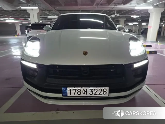 Porsche Macan 2023 Белый из Кореи, фото 2