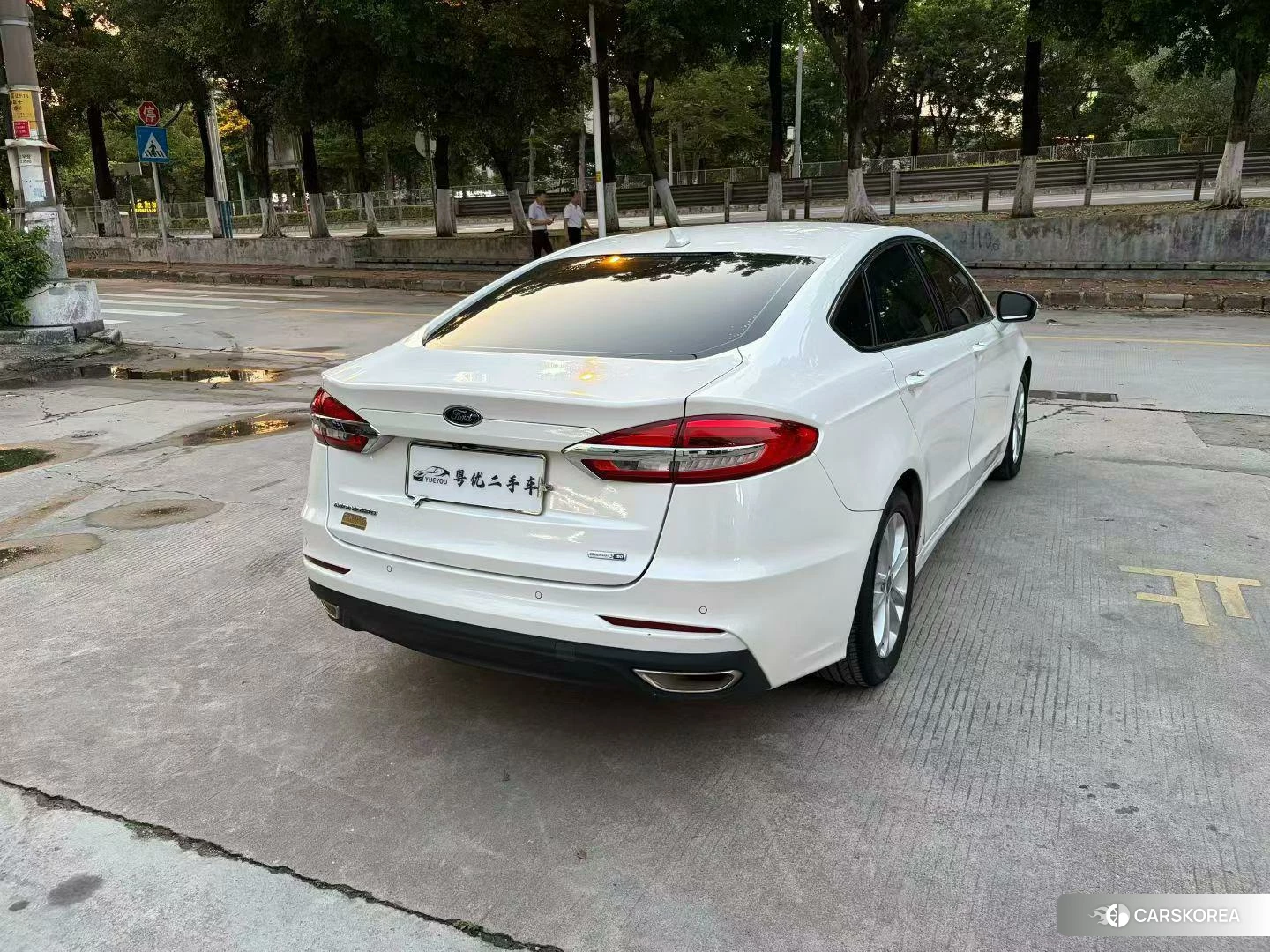 Ford Mondeo 2020 Белый из Китая, фото 2