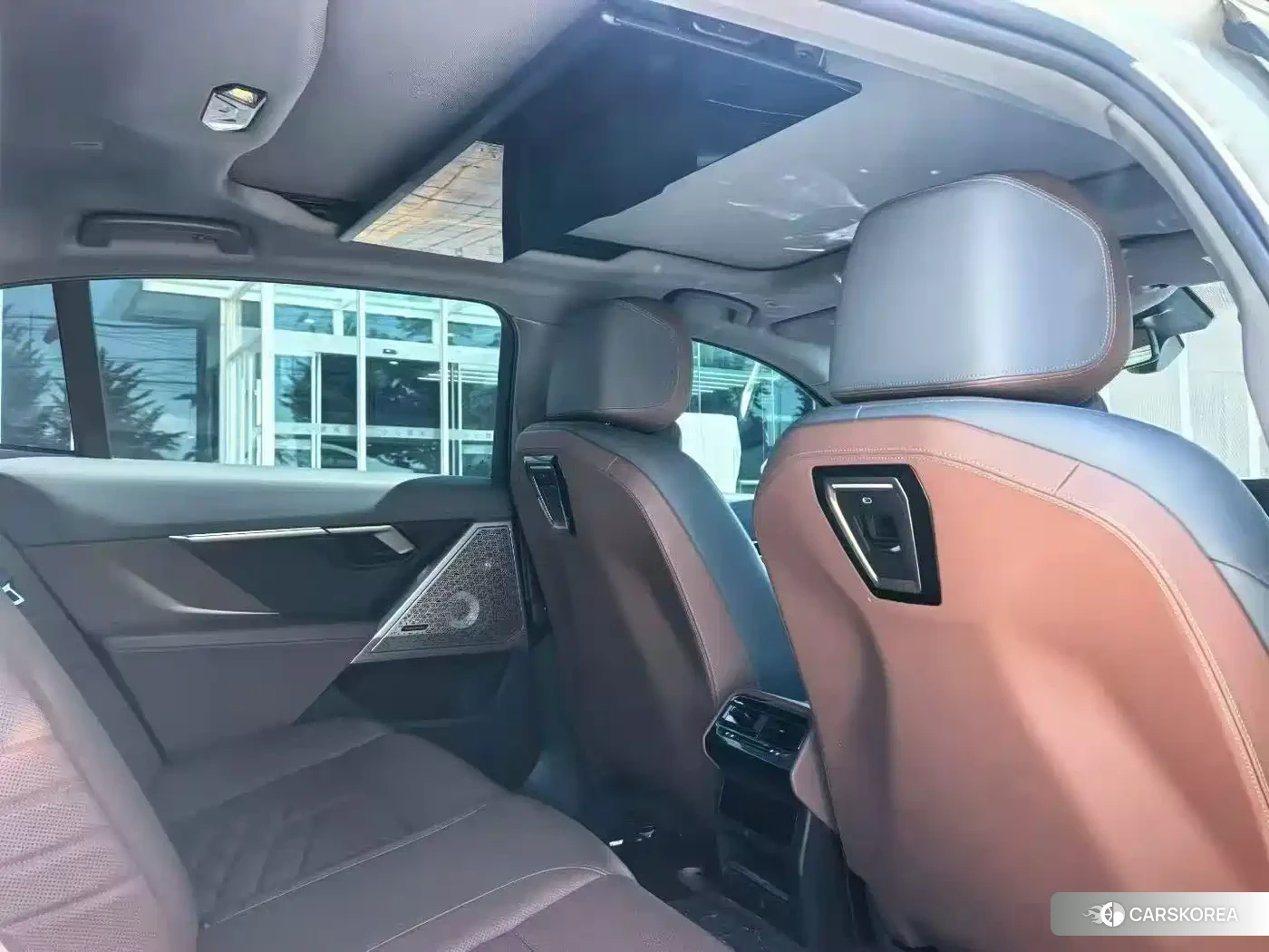 BMW 5 series 2024 Белый из Китая, фото 2