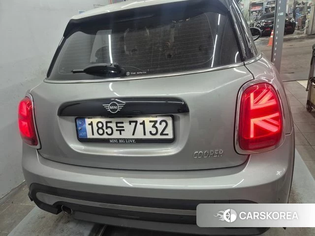 Mini Cooper 2024 Серебристо-серый из Кореи, фото 2