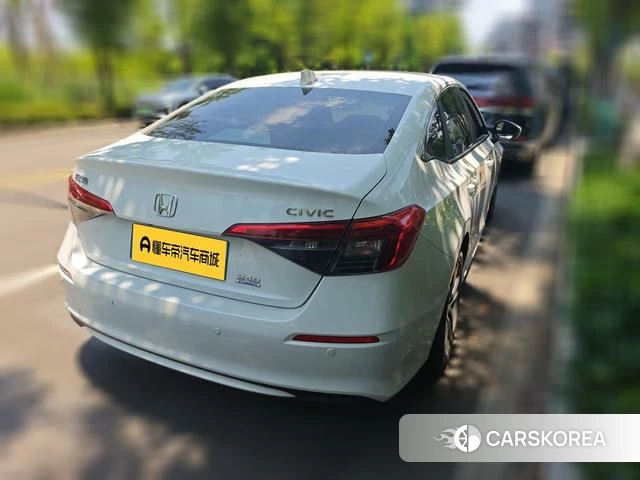 Honda Civic 2023 Белый из Китая, фото 2