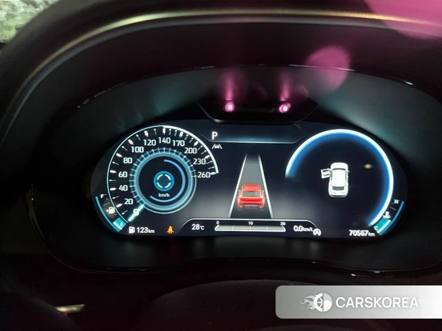 Genesis GV70 2021 Красный из Кореи, фото 2