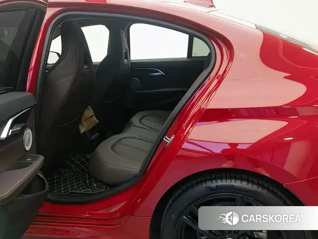 BMW 1 series 2022 Red/purple из Китая, фото 2