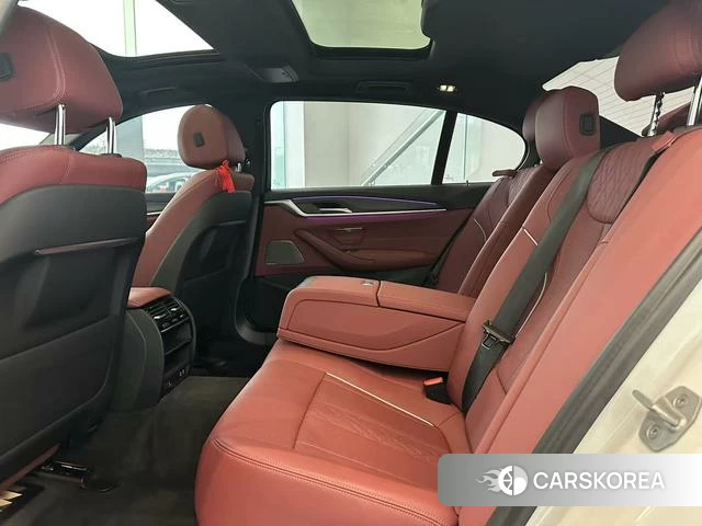 BMW 5 series PHEV id 4221799 из Китая 12