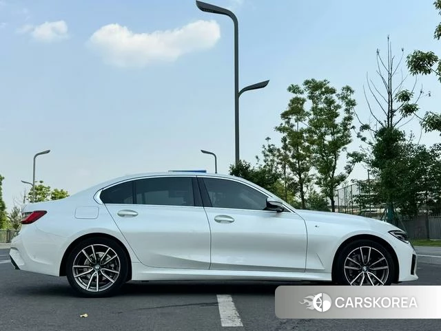 BMW 3 series 2021 Белый из Китая, фото 2