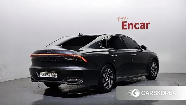 Hyundai The New Grandeur IG Hybrid id 3518926 из Кореи 12