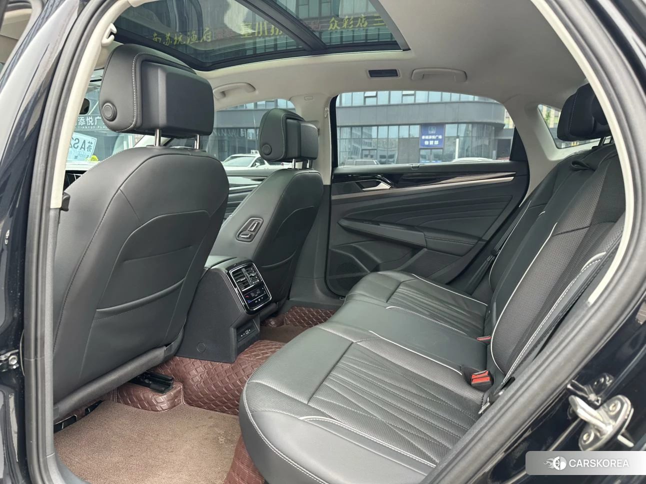 Volkswagen Passat id 4440663 из Китая 11