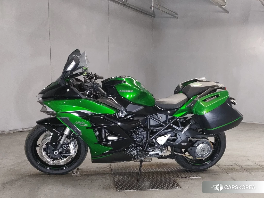 Проданный Kawasaki NINJA H2 SX SE 2020 из Японии, фото 2