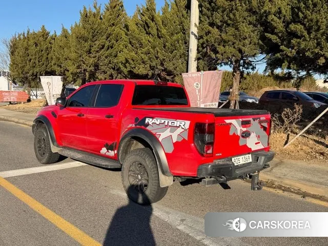 Ford Ranger 3rd Generation 2021 Красный из Кореи, фото 2