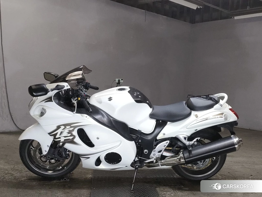 Проданный Suzuki GSX1300R HAYABUSA 2011 из Японии