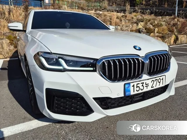 BMW 5 Series (G30) id 3492525 из Кореи 9