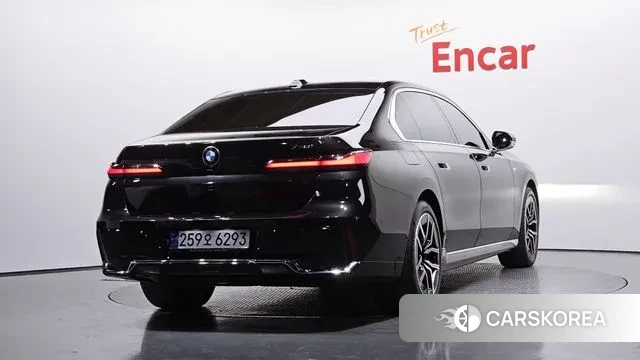 BMW 7 Series (G70) id 3523997 из Кореи 12