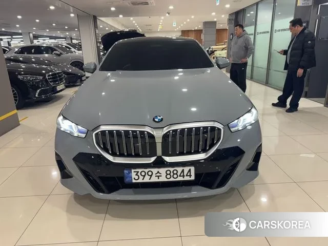 BMW 5 Series (G60) id 3523113 из Кореи 8