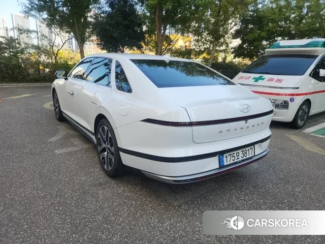 Hyundai Grandeur Hybrid (GN7) id 3327687 из Кореи 12