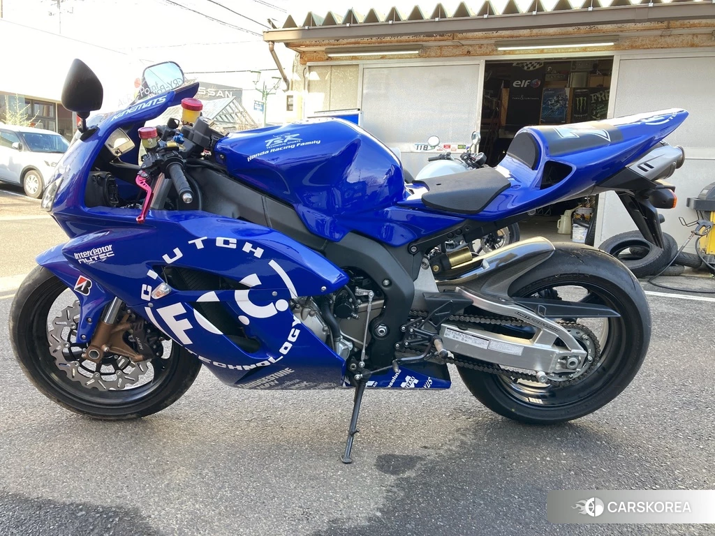 Проданный Honda CBR1000RR 2010 из Японии, фото 2