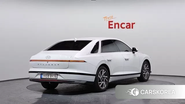 Hyundai Grandeur (GN7) id 3776738 из Кореи 12