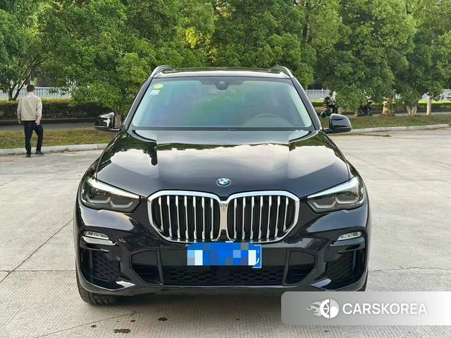 BMW X5 (imported) 2021 Черный из Китая, фото 2