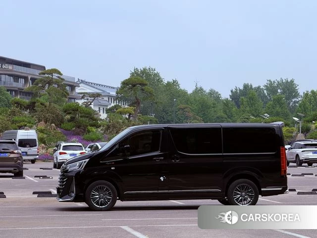 Toyota Hiace id 4348544 из Китая 12