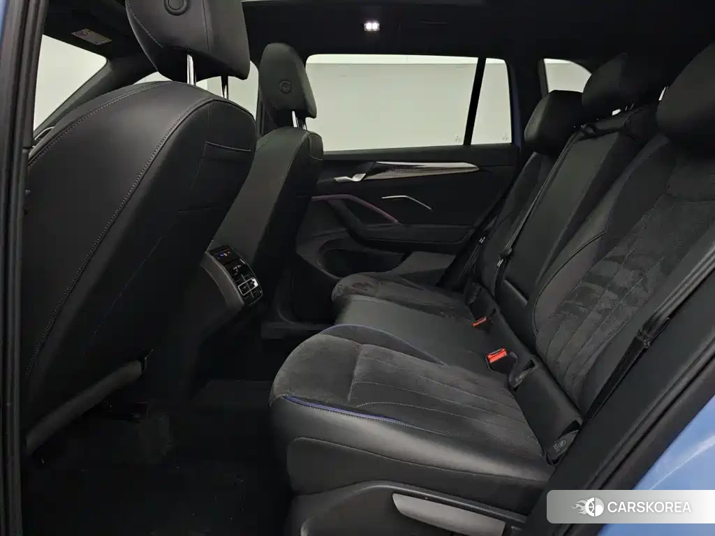 Volkswagen Tiguan L id 4628343 из Китая 10